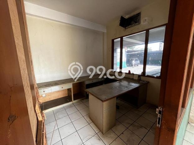 INVESTASI POTENSIAL! Komersial Kawasan Serpong, Luas 500m², Tingkat ROI Tinggi INVESTASI POTENSIAL! Komersial Kawasan Serpong, Luas 500m², Tingkat ROI Tinggi