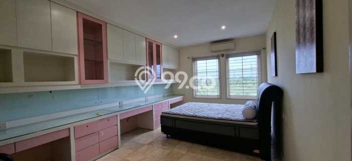 Disewakan! Rumah 4 Kamar Tidur &
3 Kamar Mandi di Lippo Karawaci, Tangerang Disewakan! Rumah 4 Kamar Tidur &
3 Kamar Mandi di Lippo Karawaci, Tangerang