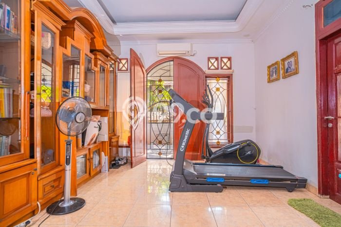 Jual Rumah Mewah Elegan Dengan View Eksklusif di Harapan Indah, Bekasi Jual Rumah Mewah Elegan Dengan View Eksklusif di Harapan Indah, Bekasi