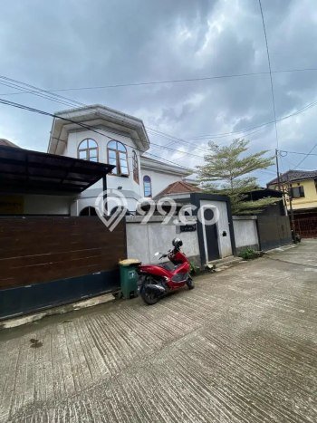 For Sale Rumah Mewah Exclusive di Antapani, Bandung For Sale Rumah Mewah Exclusive di Antapani, Bandung