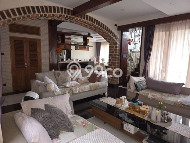 Rumah Asri dengan 6 Kamar Tidur di Lokasi Resor Dago Pakar, Bandung Rumah Asri dengan 6 Kamar Tidur di Lokasi Resor Dago Pakar, Bandung