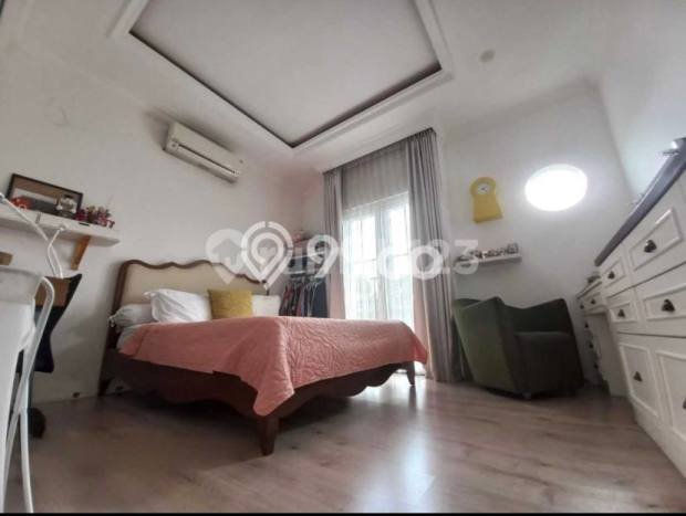 BEST CHOICE! Rumah di Turangga, LT 150m2m² Bangunan 255m2m² BEST CHOICE! Rumah di Turangga, LT 150m2m² Bangunan 255m2m²