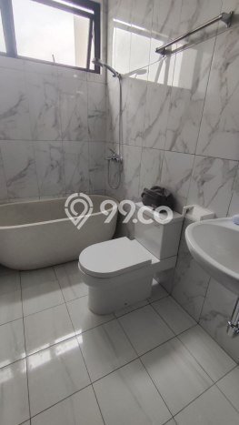 Rumah Berkualitas area Buah Batu, Bandung, Luas 112m2m² Bangunan 127m2m² - HARGA NEGO! Rumah Berkualitas area Buah Batu, Bandung, Luas 112m2m² Bangunan 127m2m² - HARGA NEGO!