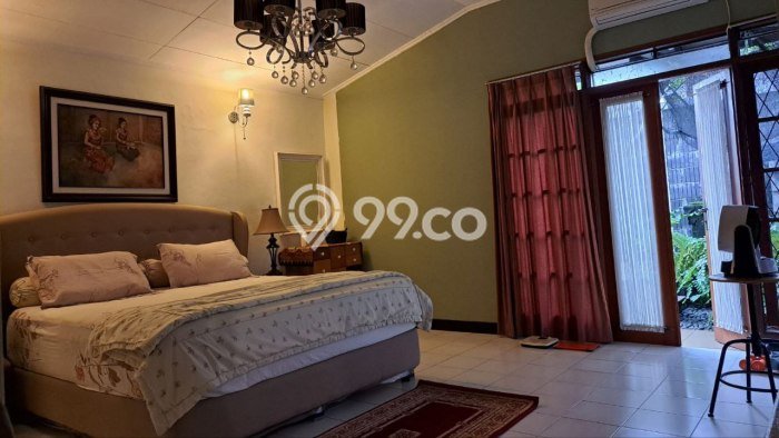 SIAP HUNI! Rumah Asri area Arcamanik, Luas 220m² LB 118m² SIAP HUNI! Rumah Asri area Arcamanik, Luas 220m² LB 118m²