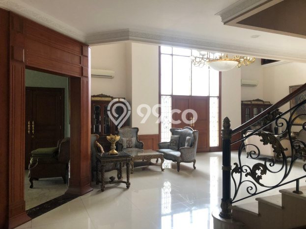 HOT LISTING! Rumah Nyaman area Batununggal, LT 879m2m² Bangunan 726m2m² HOT LISTING! Rumah Nyaman area Batununggal, LT 879m2m² Bangunan 726m2m²