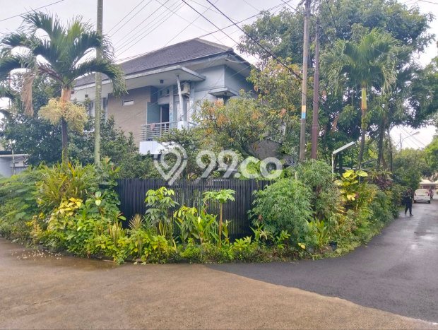 Rumah area Turangga, Bandung, LT 447m2m² LB 400m2m² Rumah area Turangga, Bandung, LT 447m2m² LB 400m2m²