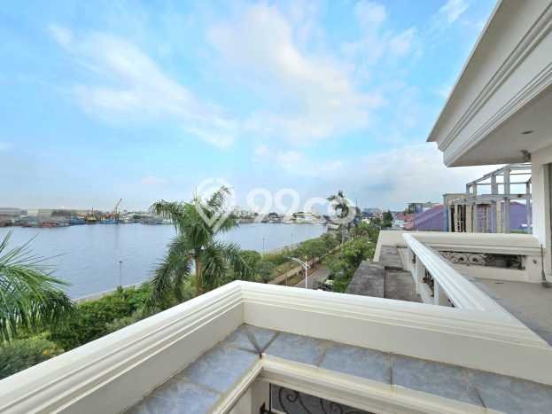 Dijual Rumah Mewah Megah Dengan View Cantik di Pantai Mutiara, Jakarta Utara Dijual Rumah Mewah Megah Dengan View Cantik di Pantai Mutiara, Jakarta Utara