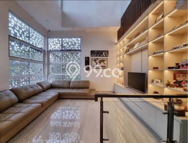 Jual Rumah Luas Megah Dengan View Cantik di Pantai Indah Kapuk, Jakarta Utara Jual Rumah Luas Megah Dengan View Cantik di Pantai Indah Kapuk, Jakarta Utara