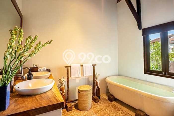 Vila Kawasan , Area 1190m2m², Area Strategis Vila Kawasan , Area 1190m2m², Area Strategis