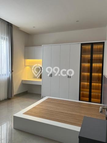Hunian Mewah LB 330m2 Siap Pakai Desain Elegan di Alam Sutera, Tangerang Hunian Mewah LB 330m2 Siap Pakai Desain Elegan di Alam Sutera, Tangerang