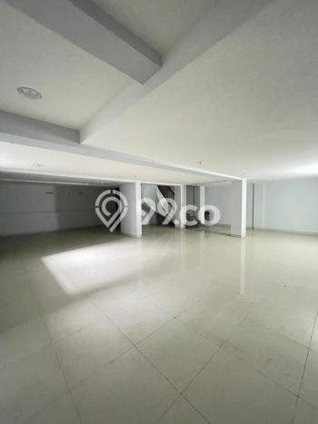 Ready to Use! Premium House LT 1050m2 Desain Modern di Pondok Indah Ready to Use! Premium House LT 1050m2 Desain Modern di Pondok Indah