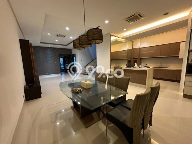 Rumah Elit LB 250m2 Siap Pakai Desain Elegan di Pantai Indah Kapuk, Jakarta Utara Rumah Elit LB 250m2 Siap Pakai Desain Elegan di Pantai Indah Kapuk, Jakarta Utara