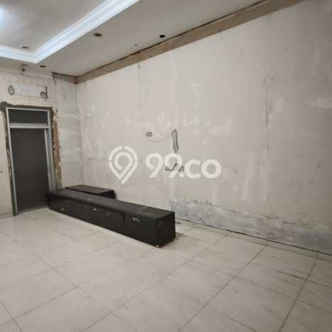 Rumah sewa siap pakai 5 KT di Pluit, Jakarta Utara Rumah sewa siap pakai 5 KT di Pluit, Jakarta Utara