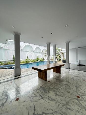 Ready to Use! Premium House LT 1050m2 Desain Modern di Pondok Indah Ready to Use! Premium House LT 1050m2 Desain Modern di Pondok Indah
