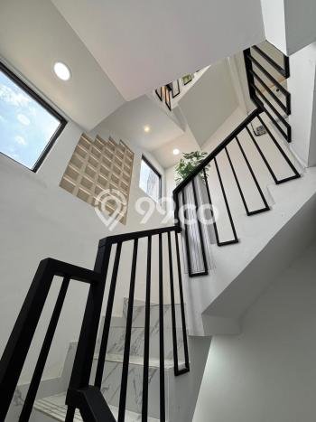 Dijual Rumah Kost di Tomang, Jakarta Barat, 4 KT, 21 KM, Bangunan 360m2 Dijual Rumah Kost di Tomang, Jakarta Barat, 4 KT, 21 KM, Bangunan 360m2