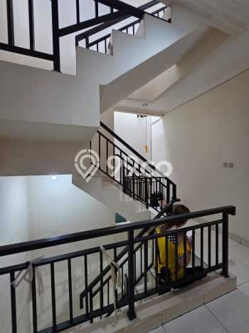 Dijual Hunian Rumah Terawat 3 KT di Jelambar, Jakarta Barat Dijual Hunian Rumah Terawat 3 KT di Jelambar, Jakarta Barat