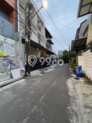 Rumah Modern 3 Kamar LT 42m2 di Tanjung Duren Rumah Modern 3 Kamar LT 42m2 di Tanjung Duren