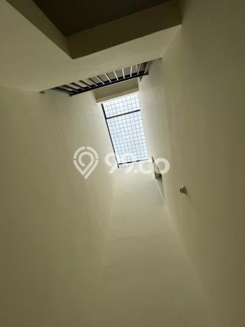 Rumah Luas Asri 3 KT Siap Huni di Gading Serpong Tangerang Rumah Luas Asri 3 KT Siap Huni di Gading Serpong Tangerang