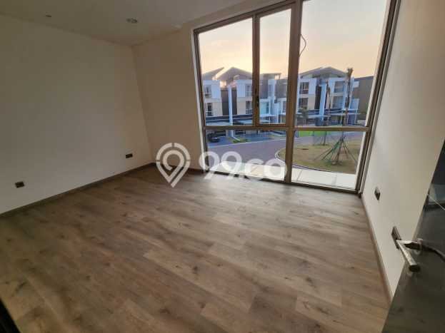 Rumah Elit Modern Tanpa Renovasi di Golf Island Jakarta Utara Rumah Elit Modern Tanpa Renovasi di Golf Island Jakarta Utara