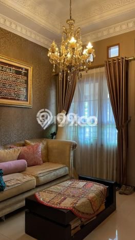 Jual Rumah Luas Megah Dengan View Cantik di Margonda, Depok Jual Rumah Luas Megah Dengan View Cantik di Margonda, Depok