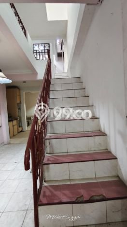 Rumah Modern 5 Kamar LT 102m2 di Depok II Rumah Modern 5 Kamar LT 102m2 di Depok II