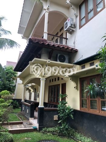 Hunian Mewah LB 500m2 Siap Pakai Desain Elegan di Margonda, Depok Hunian Mewah LB 500m2 Siap Pakai Desain Elegan di Margonda, Depok