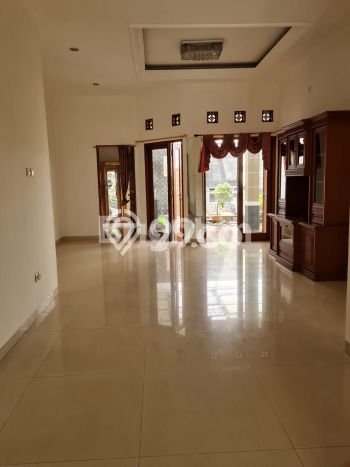 Rumah Luxury Modern Tanpa Renovasi di Sukmajaya Depok Rumah Luxury Modern Tanpa Renovasi di Sukmajaya Depok