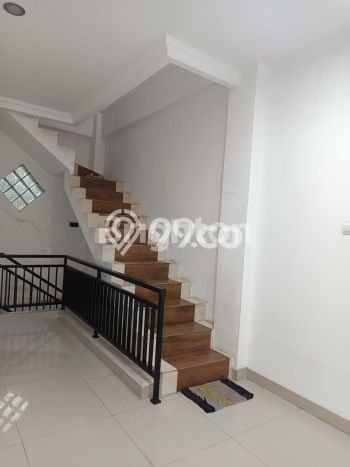 Ruko Paling Dicari LB 137m2 Dijual di Cilodong Ruko Paling Dicari LB 137m2 Dijual di Cilodong