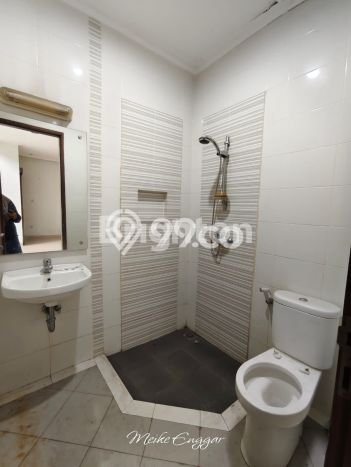 Dijual Rumah Luas Elegan Dengan View Eksklusif di Sukmajaya, Depok Dijual Rumah Luas Elegan Dengan View Eksklusif di Sukmajaya, Depok