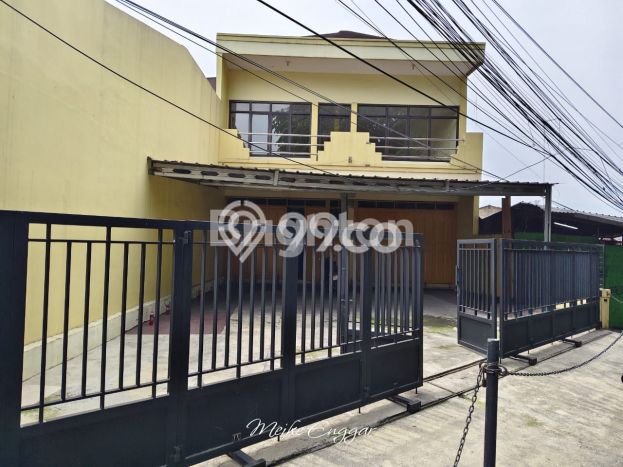 Untuk Dijual! Ruko di Depok II Depok LT 230m2 / LB 360m2 Kawasan Strategis Untuk Dijual! Ruko di Depok II Depok LT 230m2 / LB 360m2 Kawasan Strategis