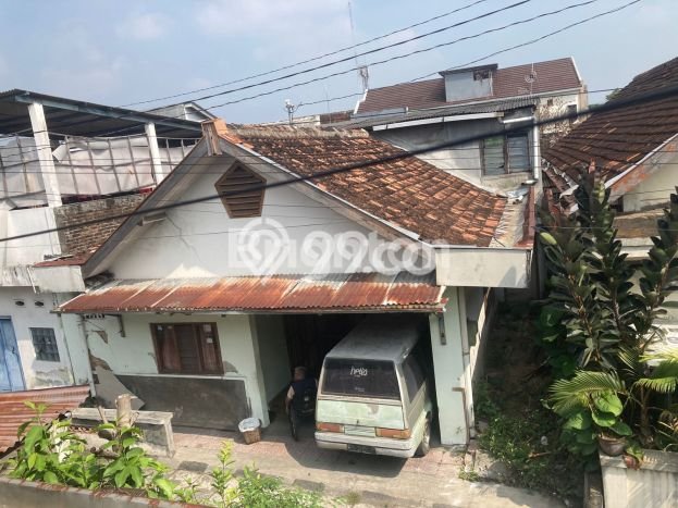 Jual Rumah Luas Elegan Dengan View Eksklusif di Caturtunggal, Sleman Jual Rumah Luas Elegan Dengan View Eksklusif di Caturtunggal, Sleman