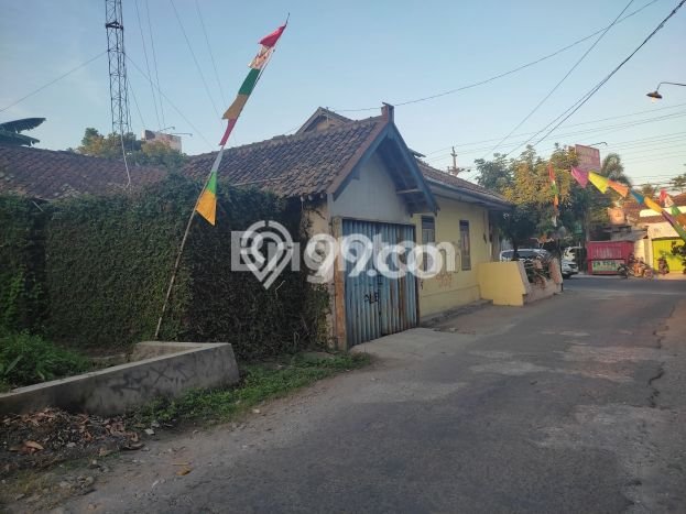 Rumah Mewah Siap Huni LT 330m2 di Ngaglik, Sleman Rumah Mewah Siap Huni LT 330m2 di Ngaglik, Sleman
