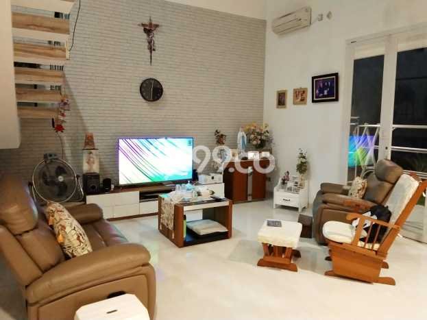 Ready to Use! Luxury House LT 339m2 Desain Elegan di Cengkareng Barat Ready to Use! Luxury House LT 339m2 Desain Elegan di Cengkareng Barat