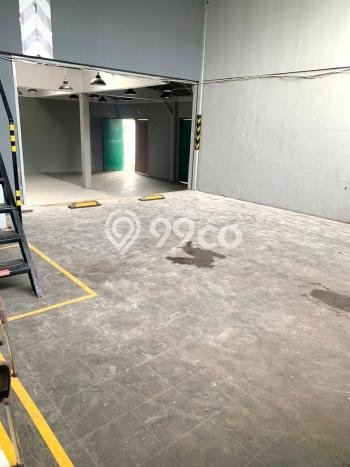 Area Ramai! Gudang Dijual di Cengkareng untuk Bisnis Luas Bangunan 500m2 Area Ramai! Gudang Dijual di Cengkareng untuk Bisnis Luas Bangunan 500m2
