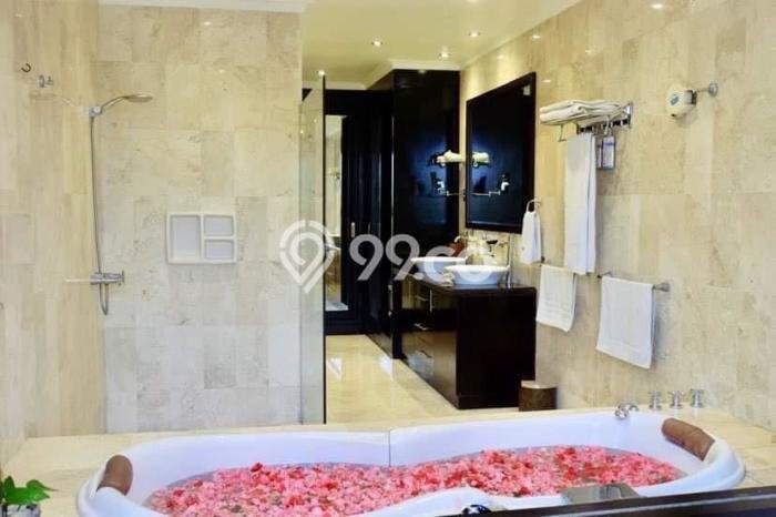 Vila Terawat di , Area 275m2m², Lokasi Strategis dengan akses mudah Vila Terawat di , Area 275m2m², Lokasi Strategis dengan akses mudah