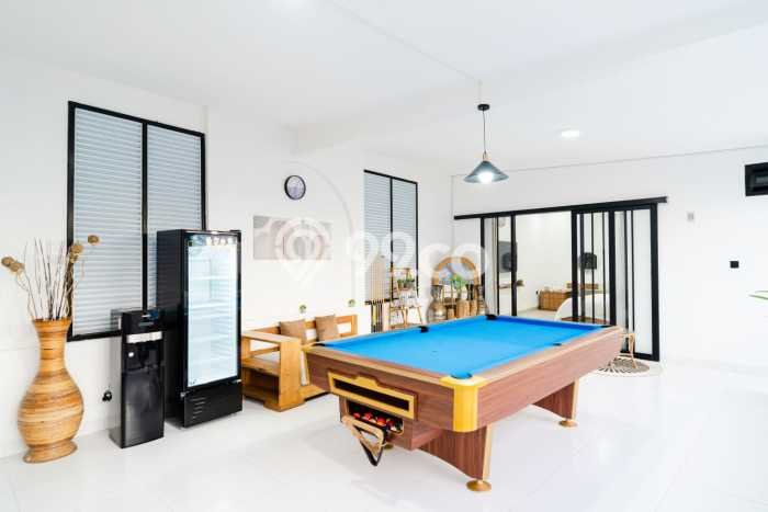 FOR SALE! Vila Kawasan , Area 195m2m², Lokasi Strategis FOR SALE! Vila Kawasan , Area 195m2m², Lokasi Strategis
