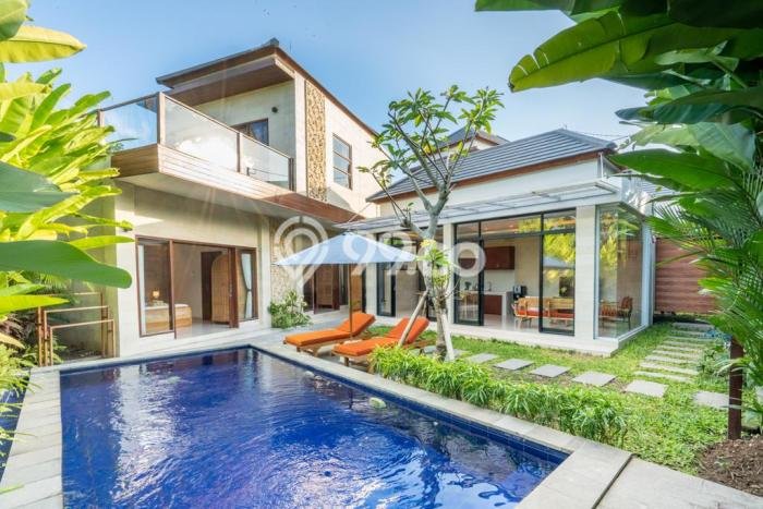 Vila Strategis di , Area 1365m2m², Posisi Premium dengan jalan mudah Vila Strategis di , Area 1365m2m², Posisi Premium dengan jalan mudah