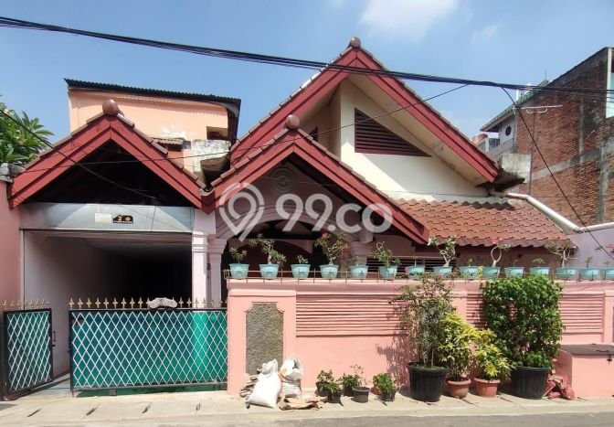 Jual Rumah Luas Megah Dengan View Eksklusif di Klender, Jakarta Timur Jual Rumah Luas Megah Dengan View Eksklusif di Klender, Jakarta Timur