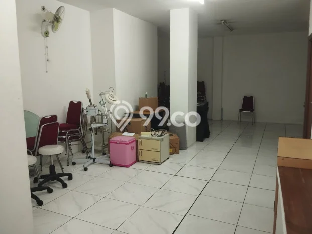 Area Ramai! Ruko Dijual di Bekasi Selatan untuk Bisnis Luas Bangunan 160m2 Area Ramai! Ruko Dijual di Bekasi Selatan untuk Bisnis Luas Bangunan 160m2