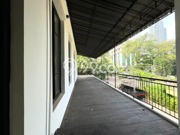 LOKASI SUPER STRATEGIS! Ruko Kawasan Mampang Prapatan, Luas 622m², Area Bisnis LOKASI SUPER STRATEGIS! Ruko Kawasan Mampang Prapatan, Luas 622m², Area Bisnis
