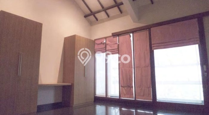 Jual Rumah Mewah Megah Dengan View Cantik di Kemang, Jakarta Selatan Jual Rumah Mewah Megah Dengan View Cantik di Kemang, Jakarta Selatan