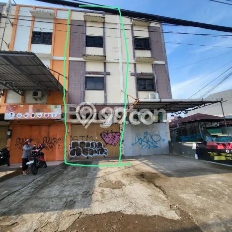 Ruko di Tamalate, Luas 229m², Posisi Jalan Utama Ruko di Tamalate, Luas 229m², Posisi Jalan Utama