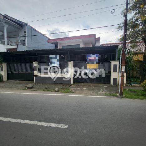 PROMO SPESIAL! Rumah Siap Huni di Mamajang, Luas 276m2m² Bangunan 250m2m² PROMO SPESIAL! Rumah Siap Huni di Mamajang, Luas 276m2m² Bangunan 250m2m²