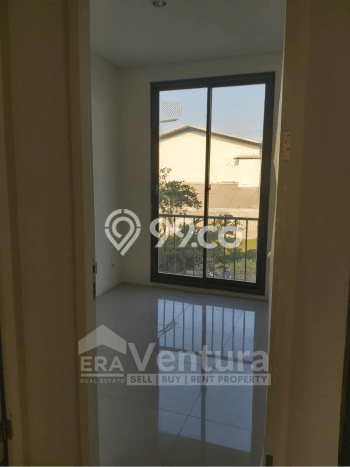 Jual Rumah Favorit Siap Huni LB 139m2 di Rungkut, Surabaya Jual Rumah Favorit Siap Huni LB 139m2 di Rungkut, Surabaya
