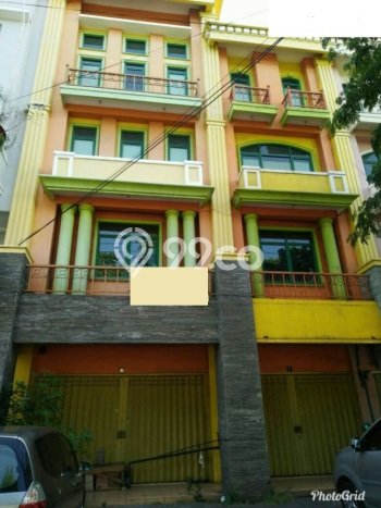 Dijual! Ruko di Surabaya Kota Surabaya LT 254m2 / LB 265m2 Kawasan Strategis Dijual! Ruko di Surabaya Kota Surabaya LT 254m2 / LB 265m2 Kawasan Strategis