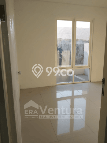 Jual Rumah Favorit Siap Huni LB 139m2 di Rungkut, Surabaya Jual Rumah Favorit Siap Huni LB 139m2 di Rungkut, Surabaya