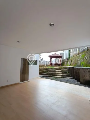 Rumah Strategis Minimalis Lb 230m2 di Semarang Selatan, Semarang Rumah Strategis Minimalis Lb 230m2 di Semarang Selatan, Semarang