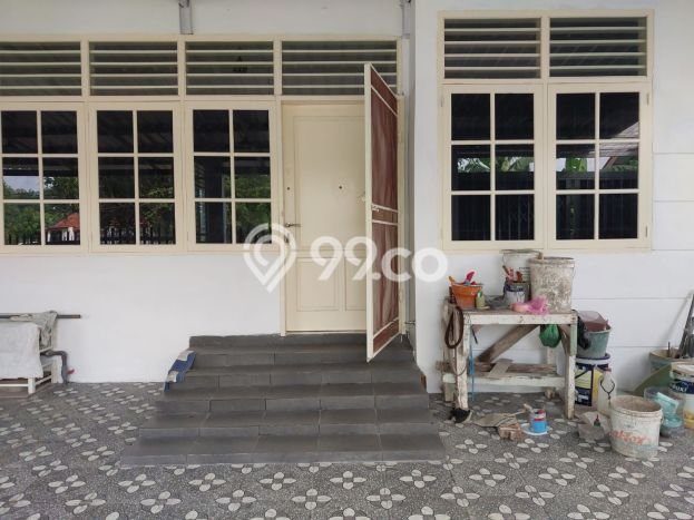 Lokasi terbaik! Rumah siap huni disewakan di Semarang Timur LB 240m2 Lokasi terbaik! Rumah siap huni disewakan di Semarang Timur LB 240m2
