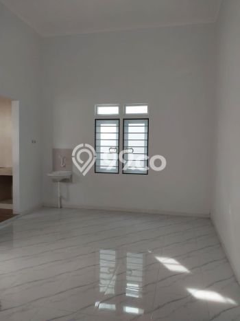 Lokasi terbaik! Rumah siap huni disewakan di Semarang Timur LB 240m2 Lokasi terbaik! Rumah siap huni disewakan di Semarang Timur LB 240m2