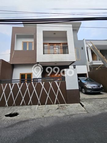 Rumah Modern 3 Kamar LT 157m2 di Cijantung Rumah Modern 3 Kamar LT 157m2 di Cijantung